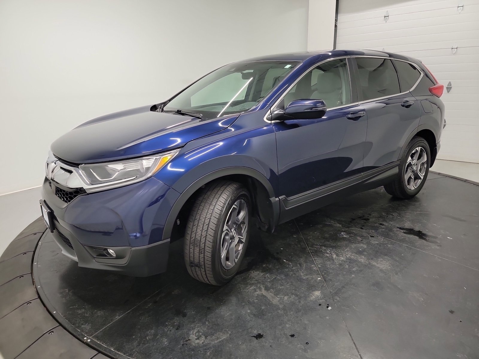 Used 2017 Honda CR-V EX image 3