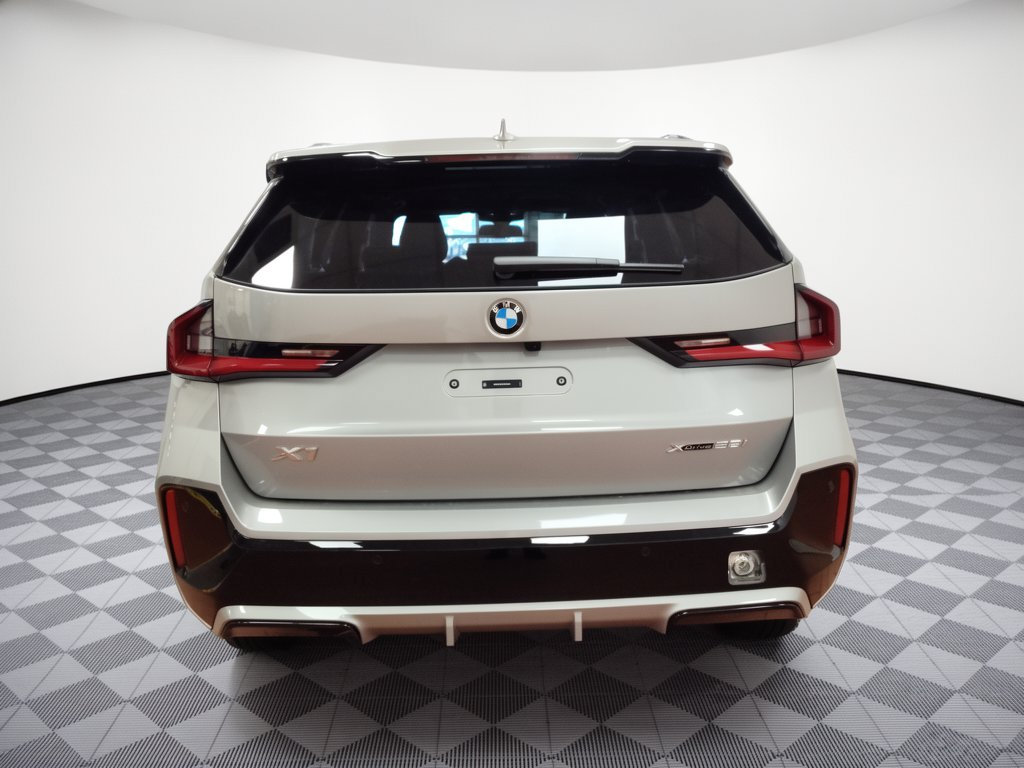Used 2026 BMW X1 xDrive28i w/ Technology Package AWD/4WD image 11