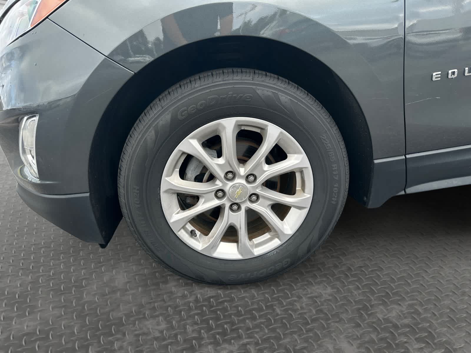 Used 2019 Chevrolet Equinox LS w/ LPO, Floor Liner Package FWD image 9