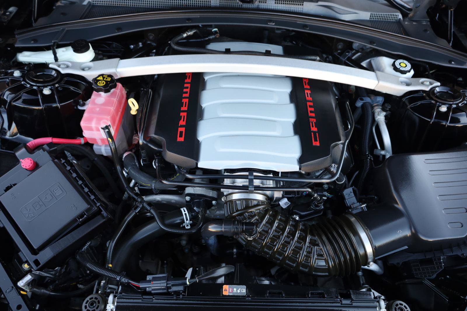 Used 2019 Chevrolet Camaro SS RWD image 21