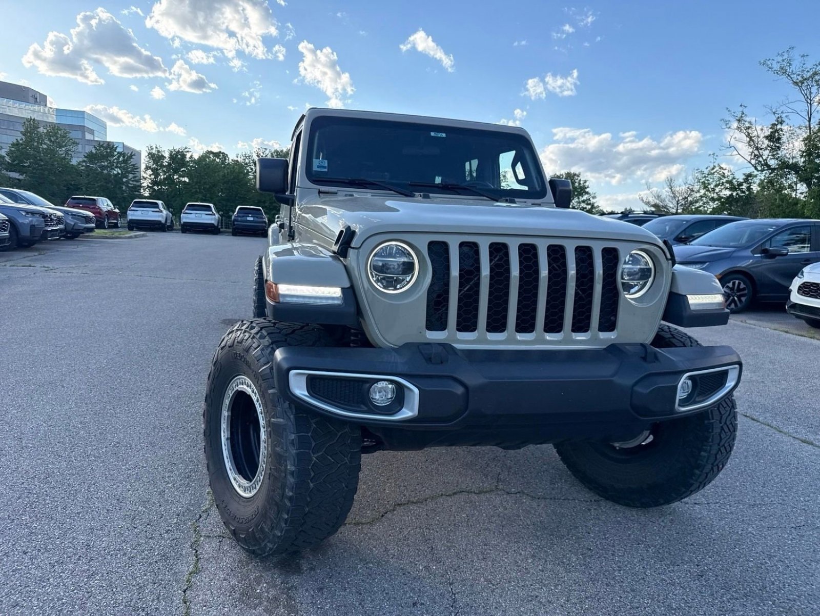 Used 2022 Jeep Gladiator Sport AWD/4WD image 20