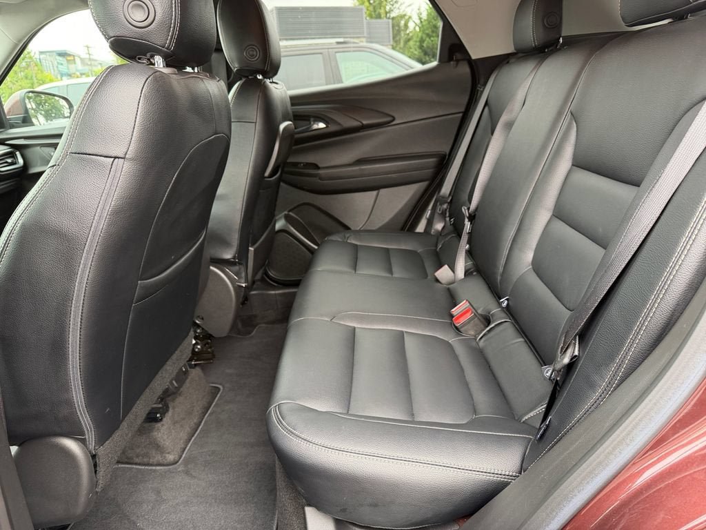 Used 2022 Chevrolet TrailBlazer LT w/ Convenience Package FWD image 33