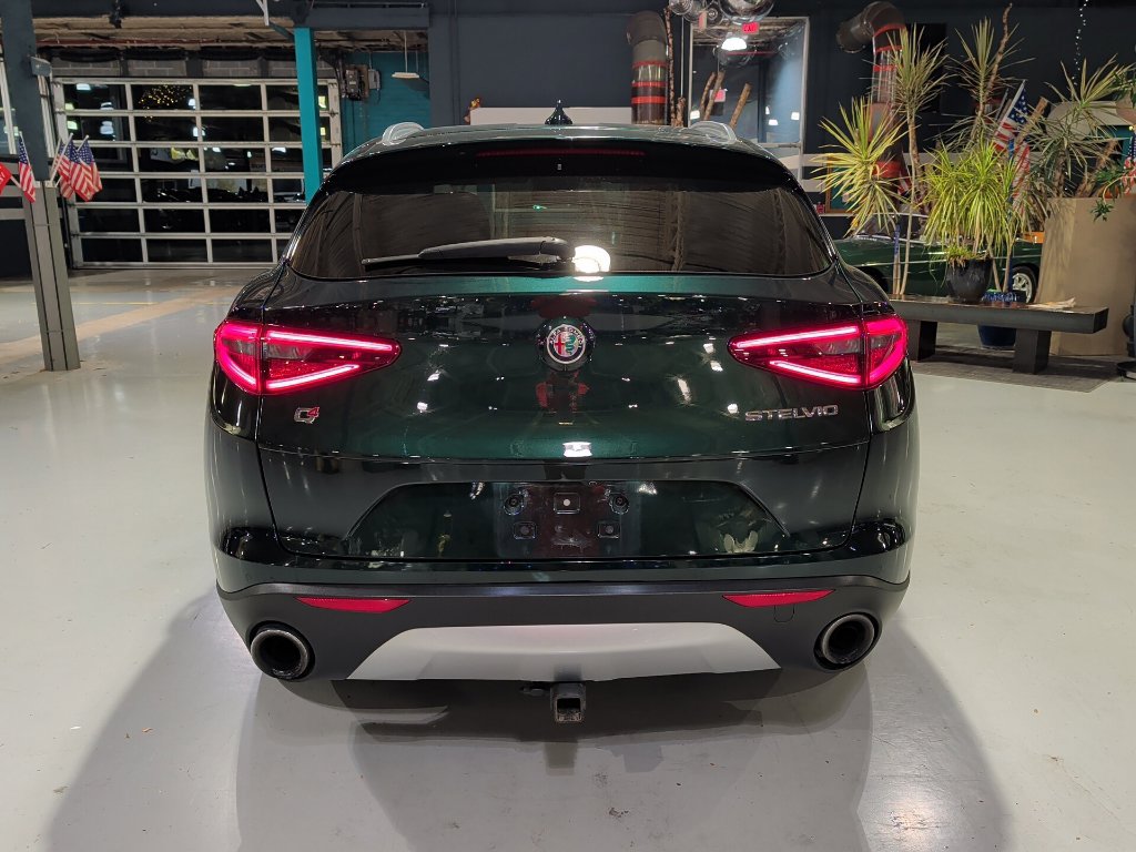 Used 2019 Alfa Romeo Stelvio AWD w/ Cold Weather Package image 10