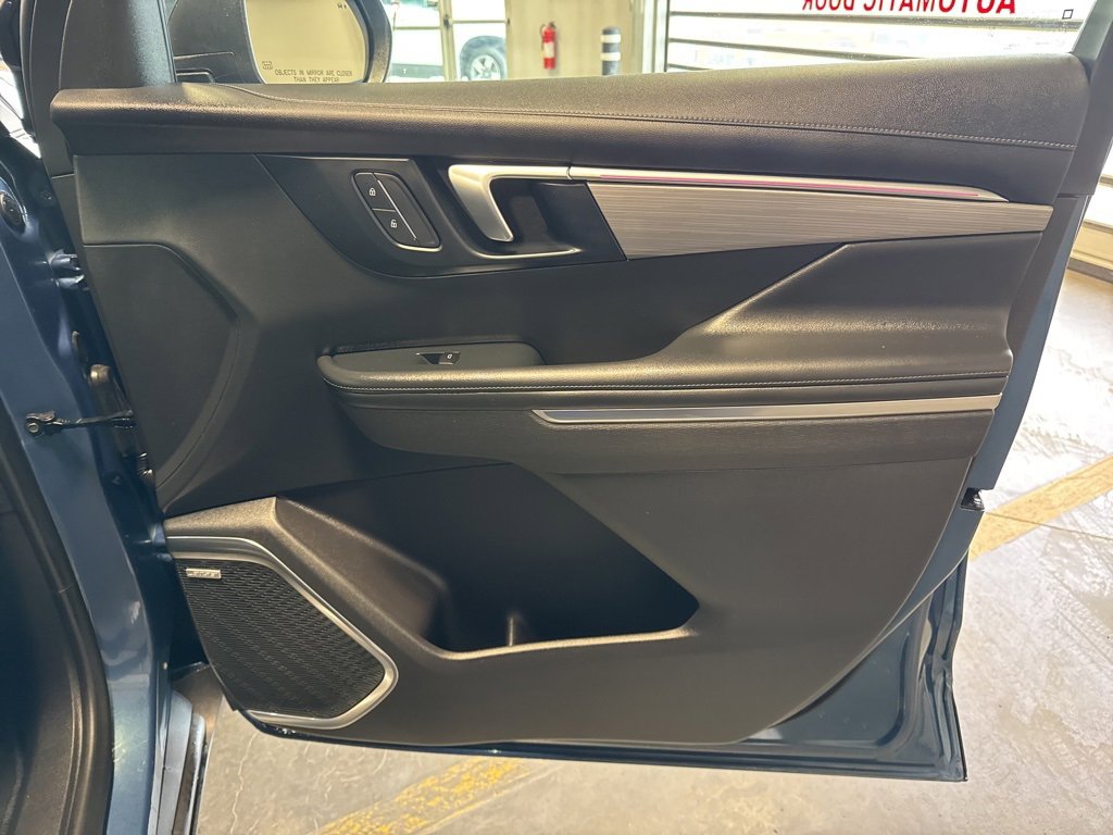 Used 2025 Buick Enclave Preferred image 35