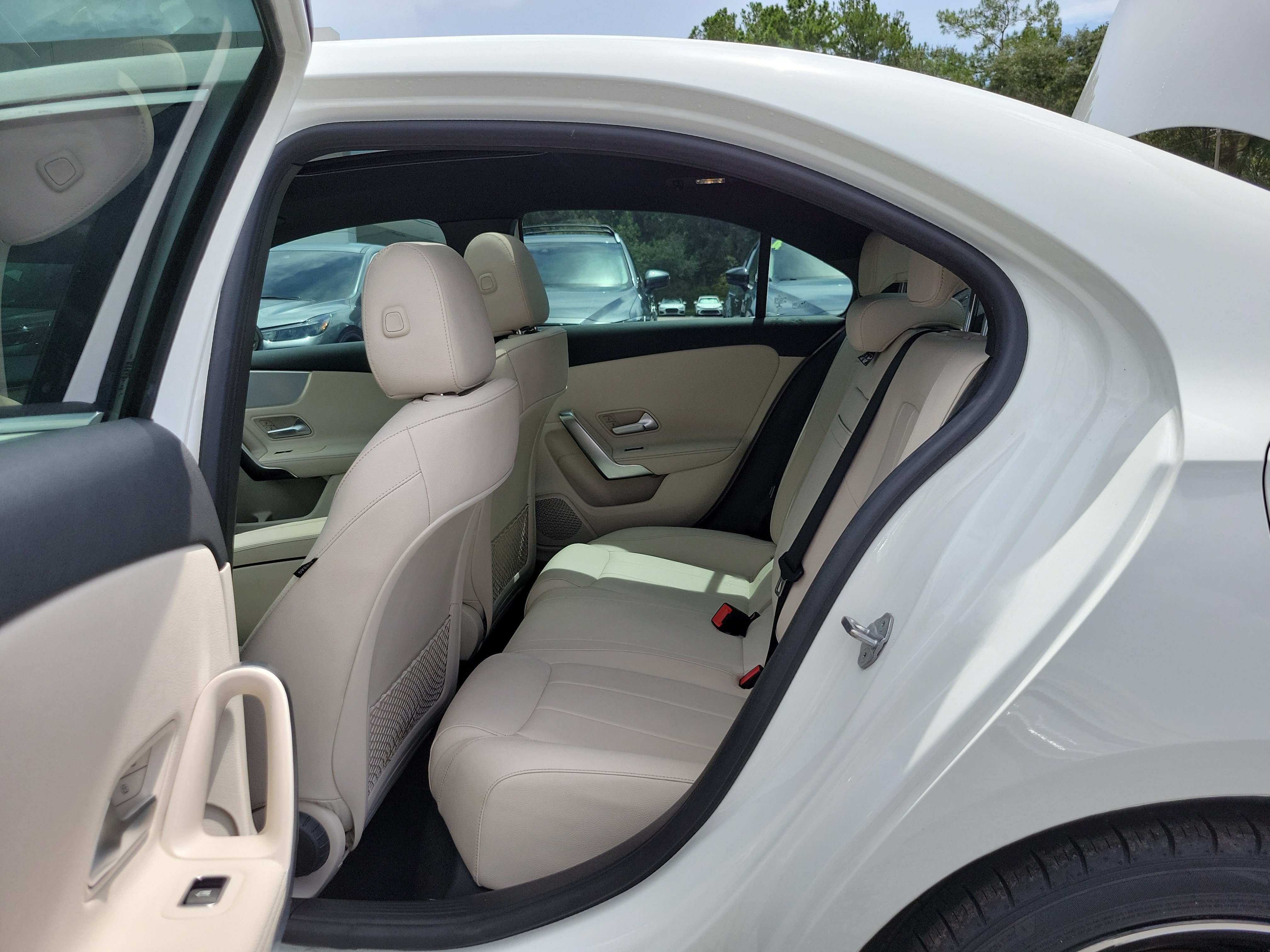 Used 2022 Mercedes-Benz A 220 image 25