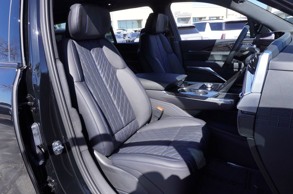 New 2026 Cadillac Escalade IQL Luxury image 12