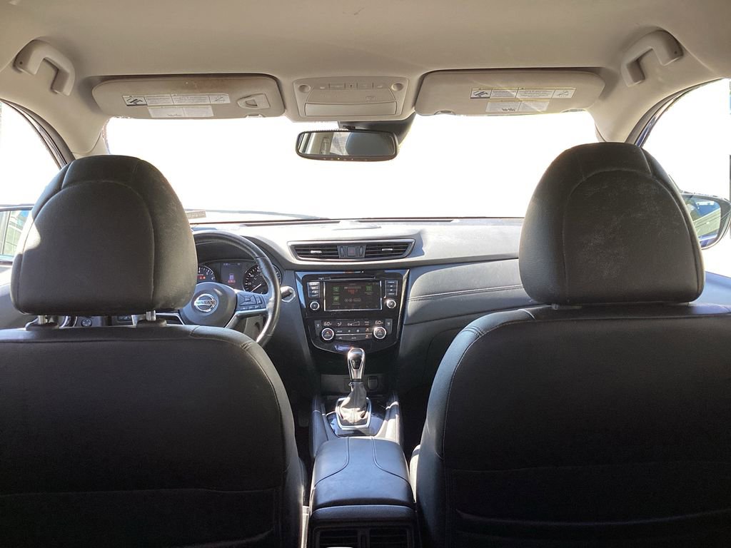 Used 2018 Nissan Rogue SL image 11