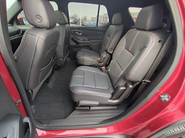 Used 2023 Chevrolet Traverse RS w/ LPO, Floor Liner Package AWD/4WD image 15