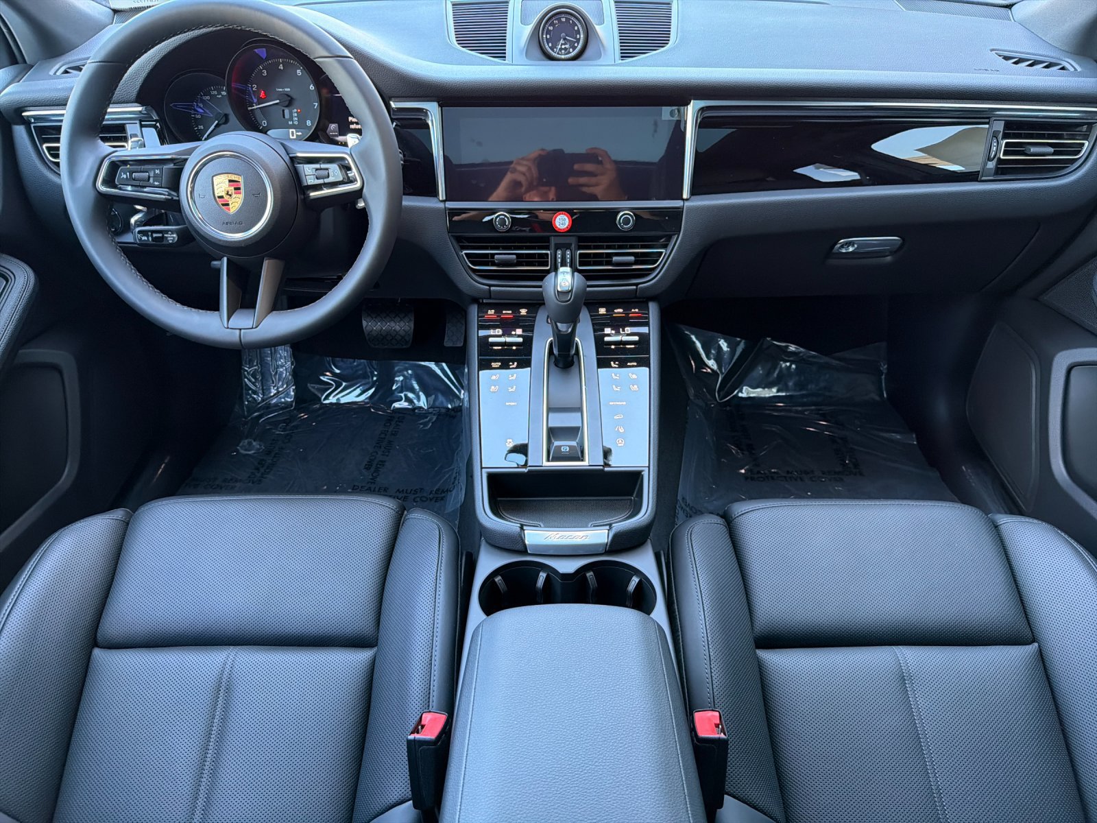 New 2026 Porsche Macan AWD/4WD image 6