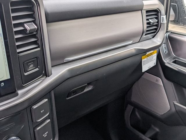 New 2025 Ford F150 Platinum w/ FX4 Off-Road Package image 10