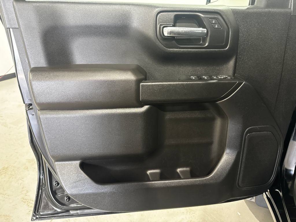 Used 2022 Chevrolet Silverado 1500 Custom Trail Boss w/ LPO, Dark Essentials Package AWD/4WD image 17