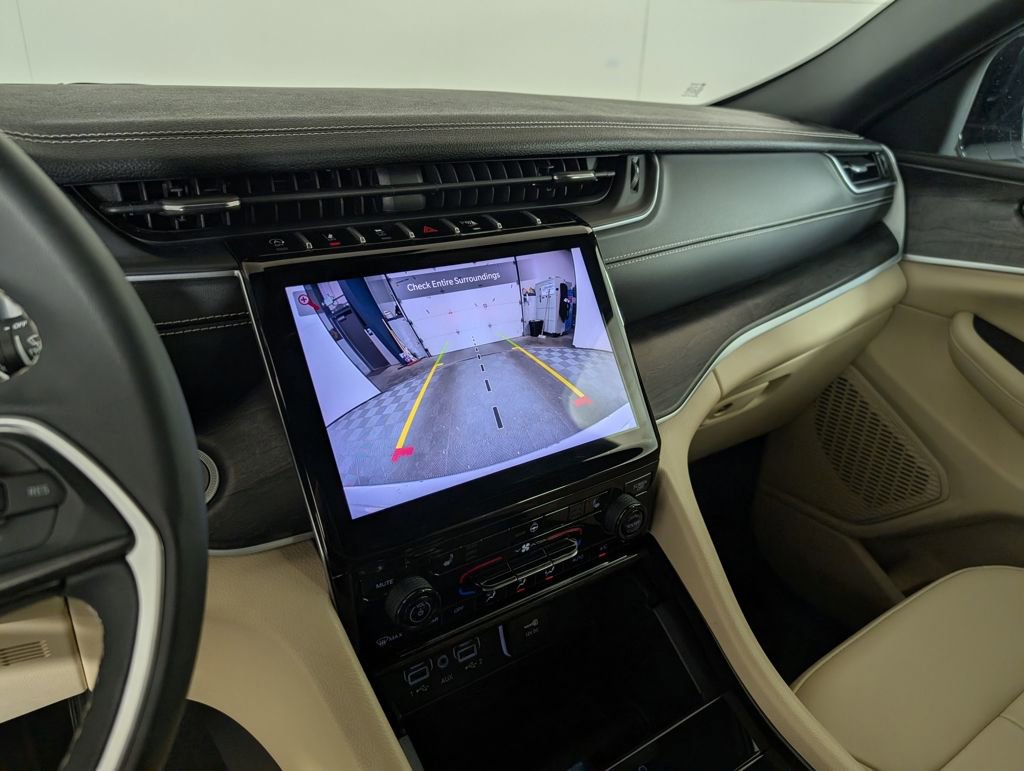 Certified 2024 Jeep Grand Cherokee Limited image 25