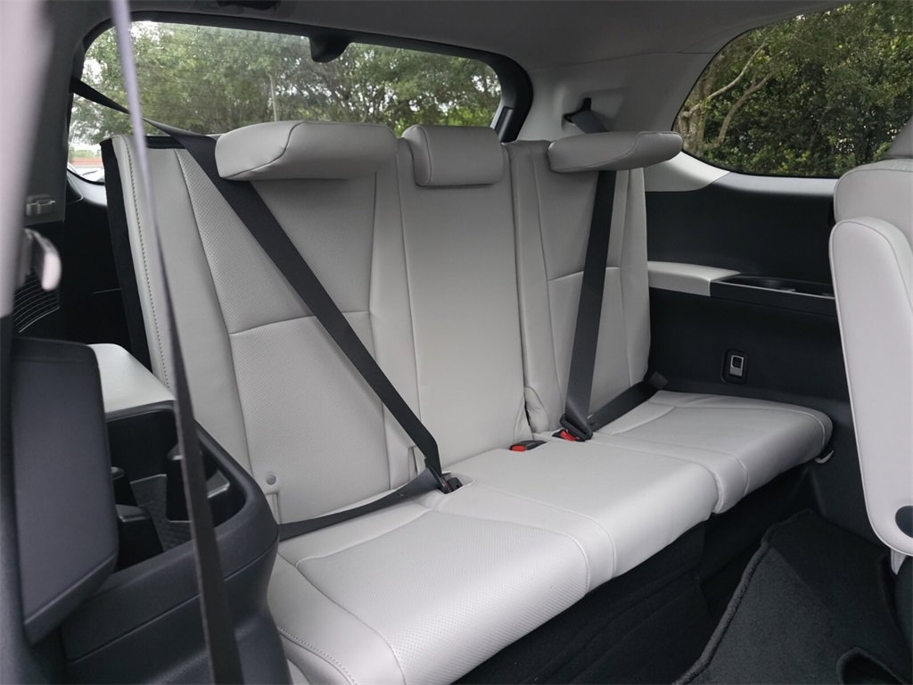 New 2026 Toyota Grand Highlander Platinum image 19