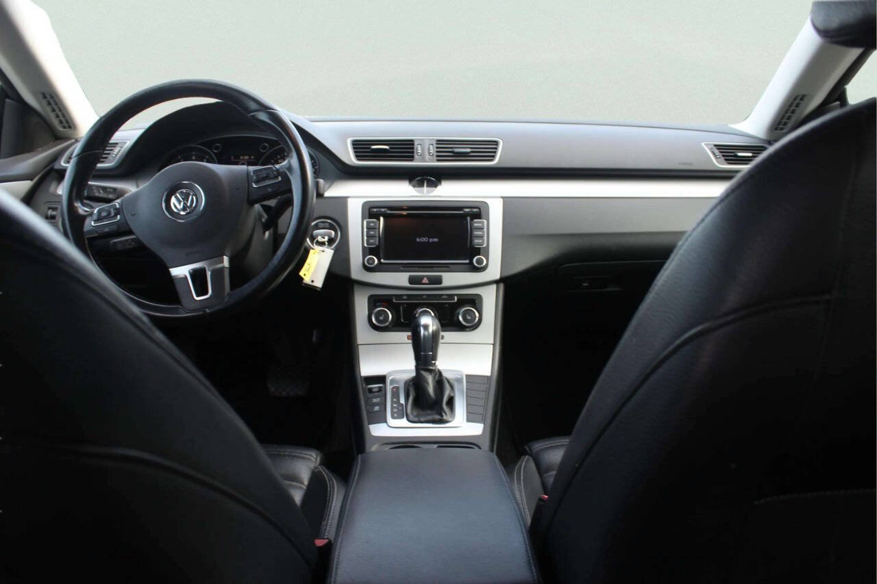 Used 2012 Volkswagen CC R-Line FWD image 8