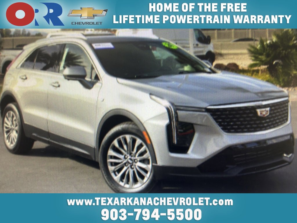 Used 2024 Cadillac XT4 Premium Luxury image 1