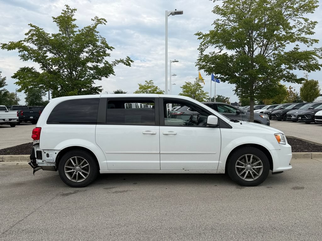 Used 2015 Dodge Grand Caravan SE FWD image 11