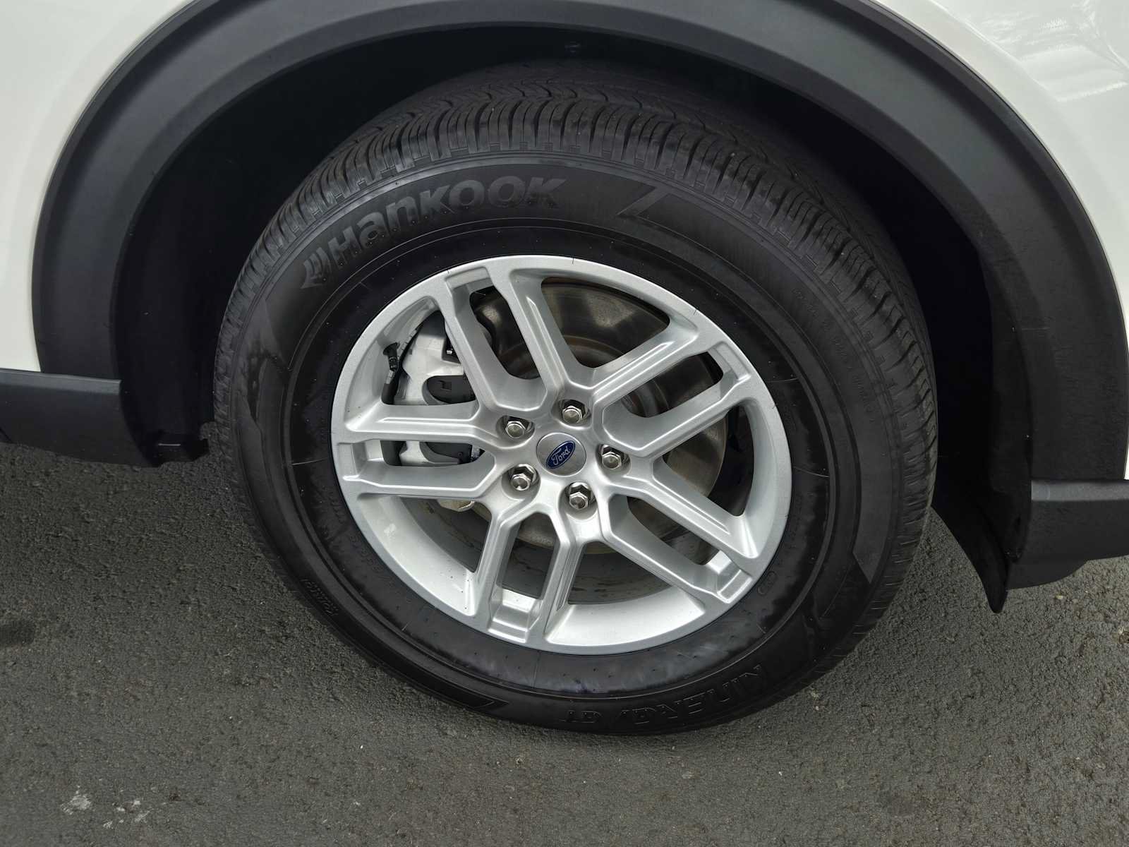 Used 2025 Ford Explorer Active w/ Active Comfort Package RWD image 9