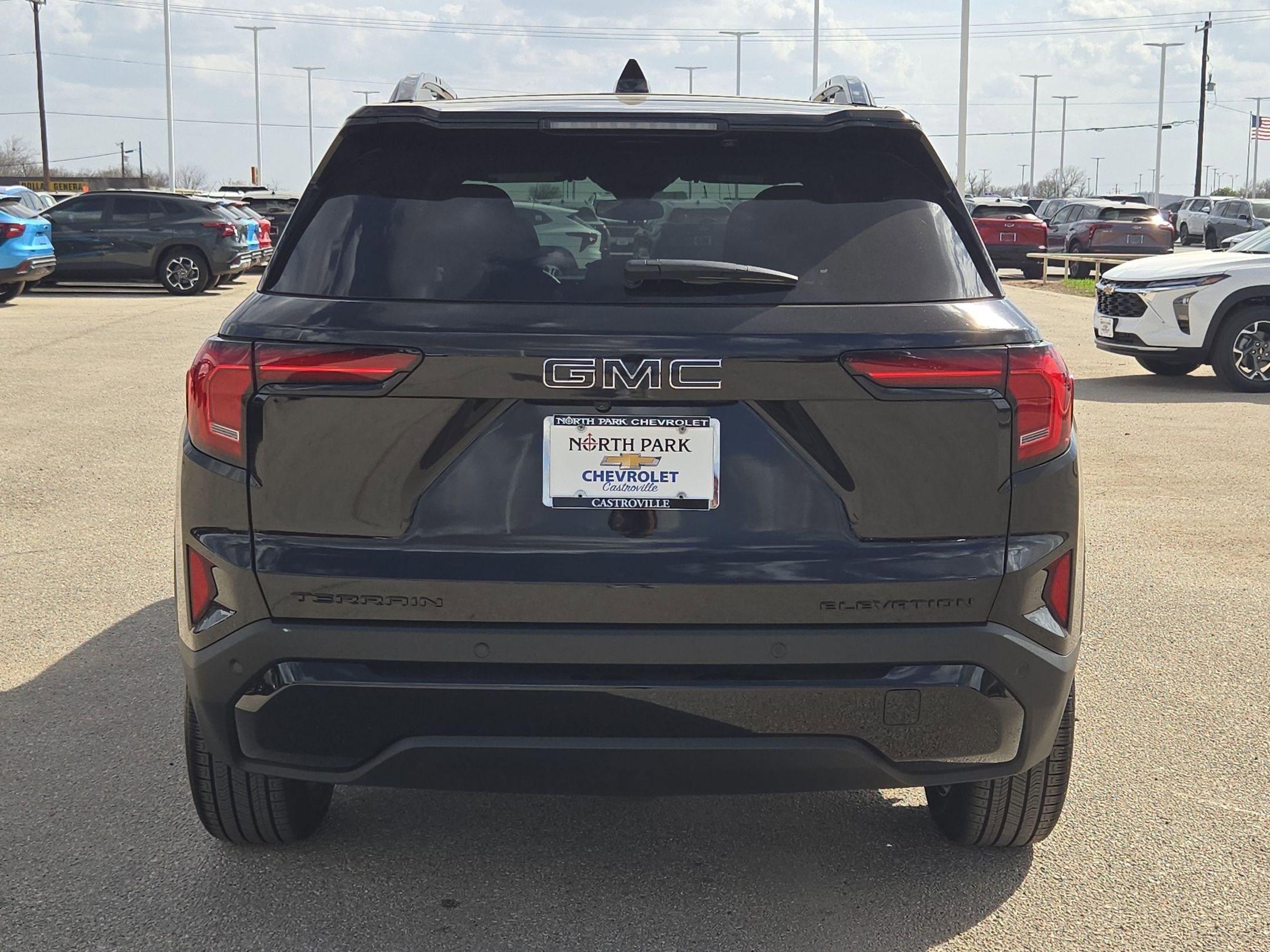 Used 2026 GMC Terrain Elevation w/ Black Edition image 4