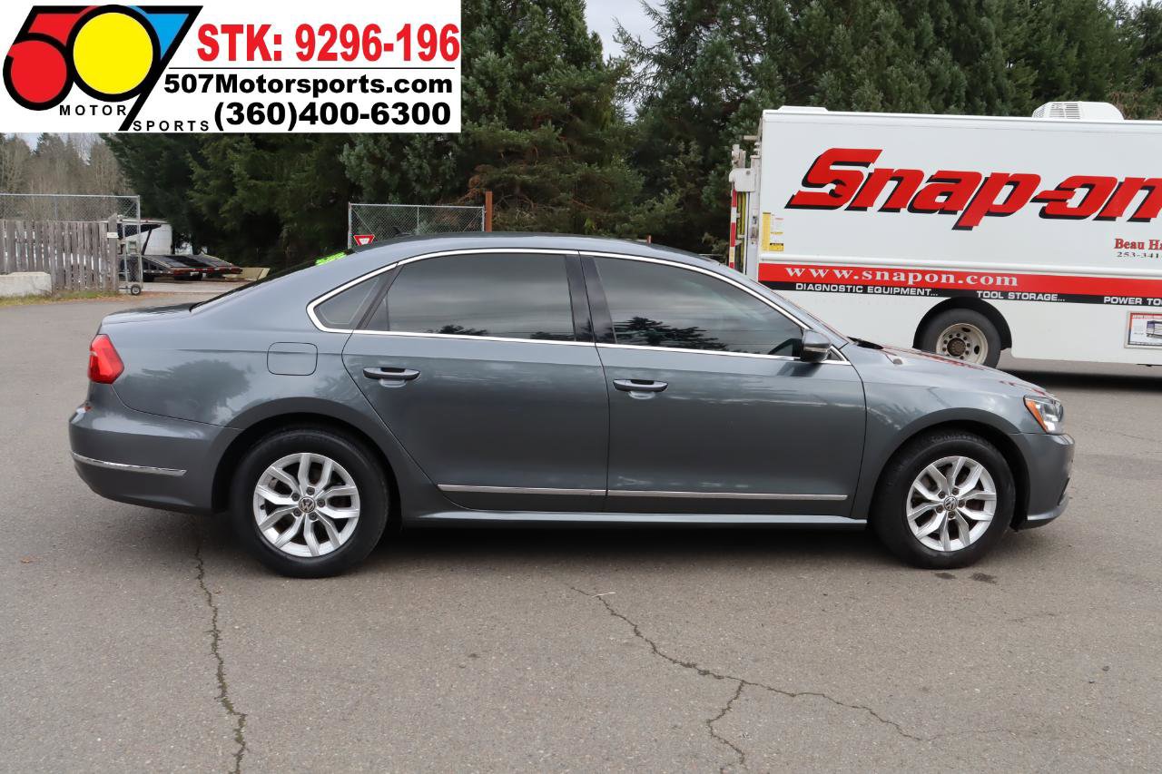 Used 2016 Volkswagen Passat 1.8T S image 9