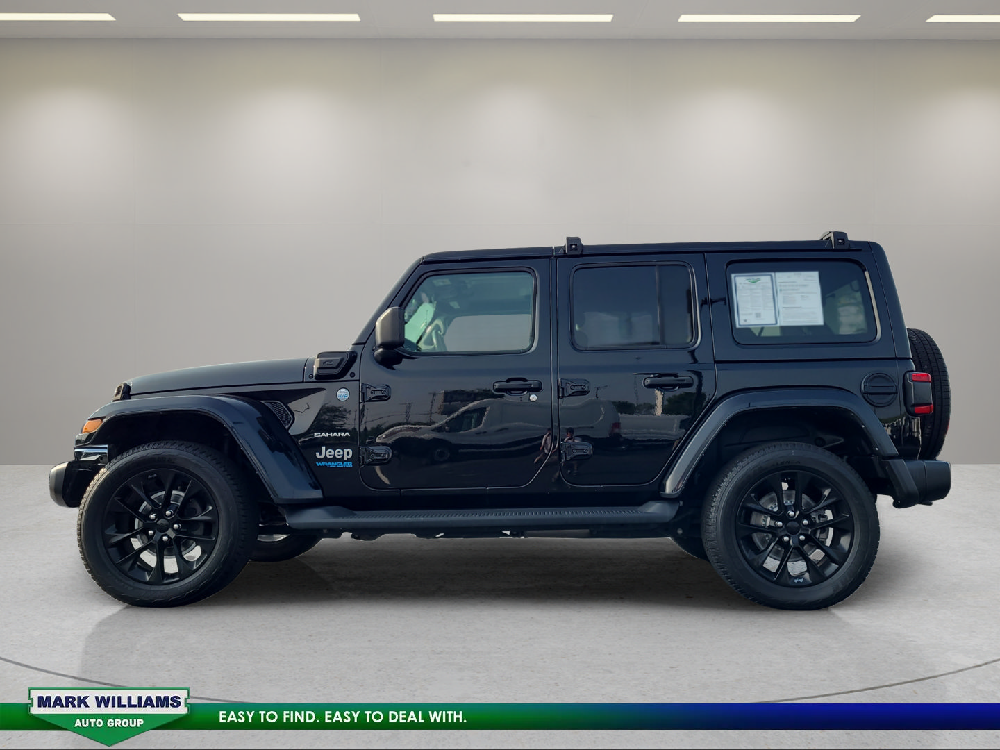 Used 2021 Jeep Wrangler Unlimited Sahara w/ Cold Weather Group AWD/4WD image 34