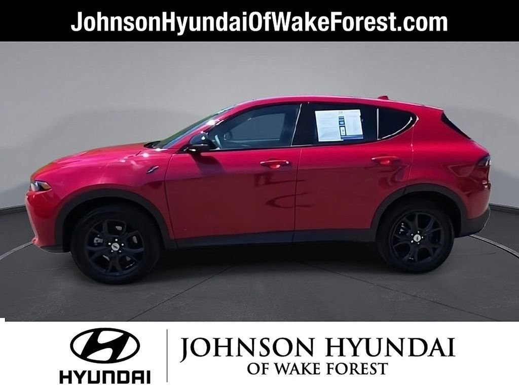 Used 2023 Dodge Hornet GT w/ GT Blacktop Package AWD/4WD image 5