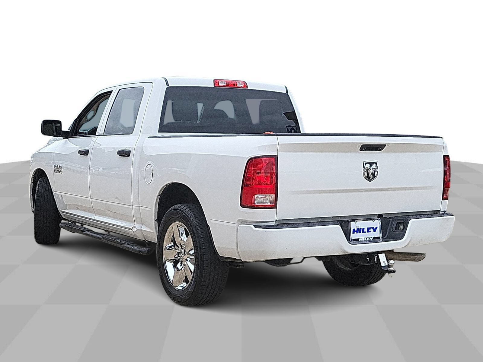 Used 2018 RAM 1500 Express w/ Express Value Package RWD image 6
