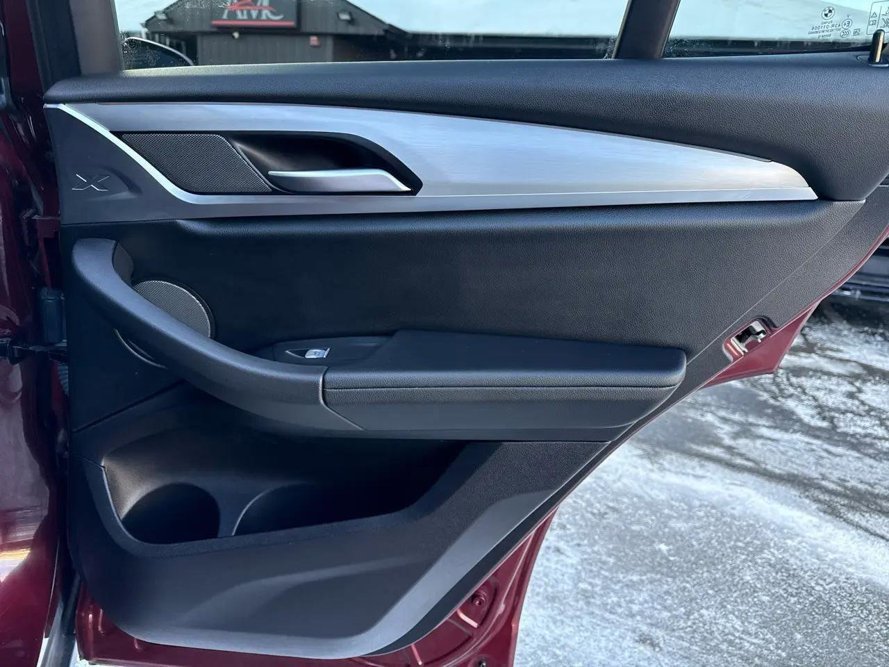 Used 2023 BMW X3 xDrive30i w/ Premium Package image 30