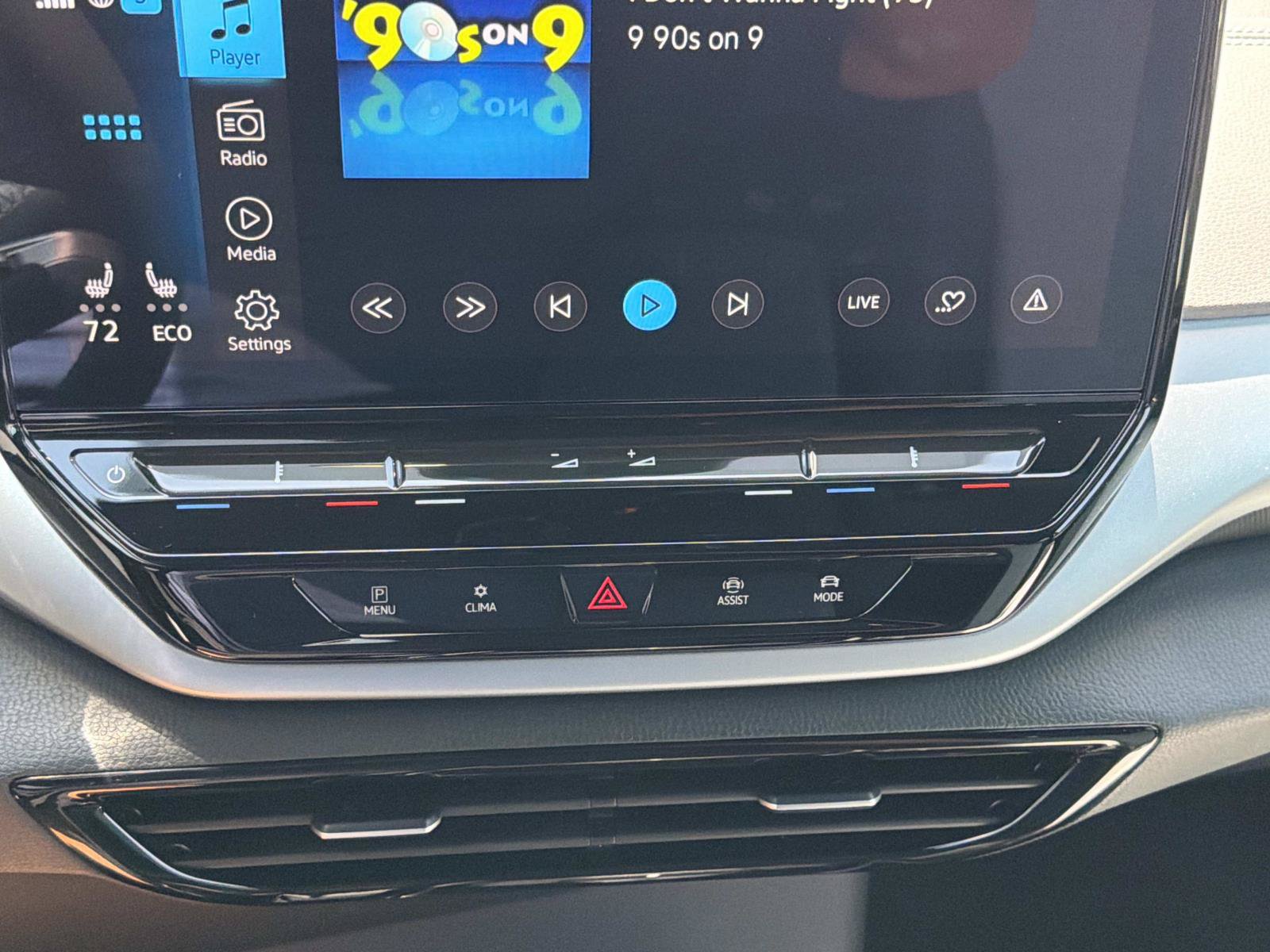 Certified 2023 Volkswagen ID.4 Pro AWD/4WD image 22