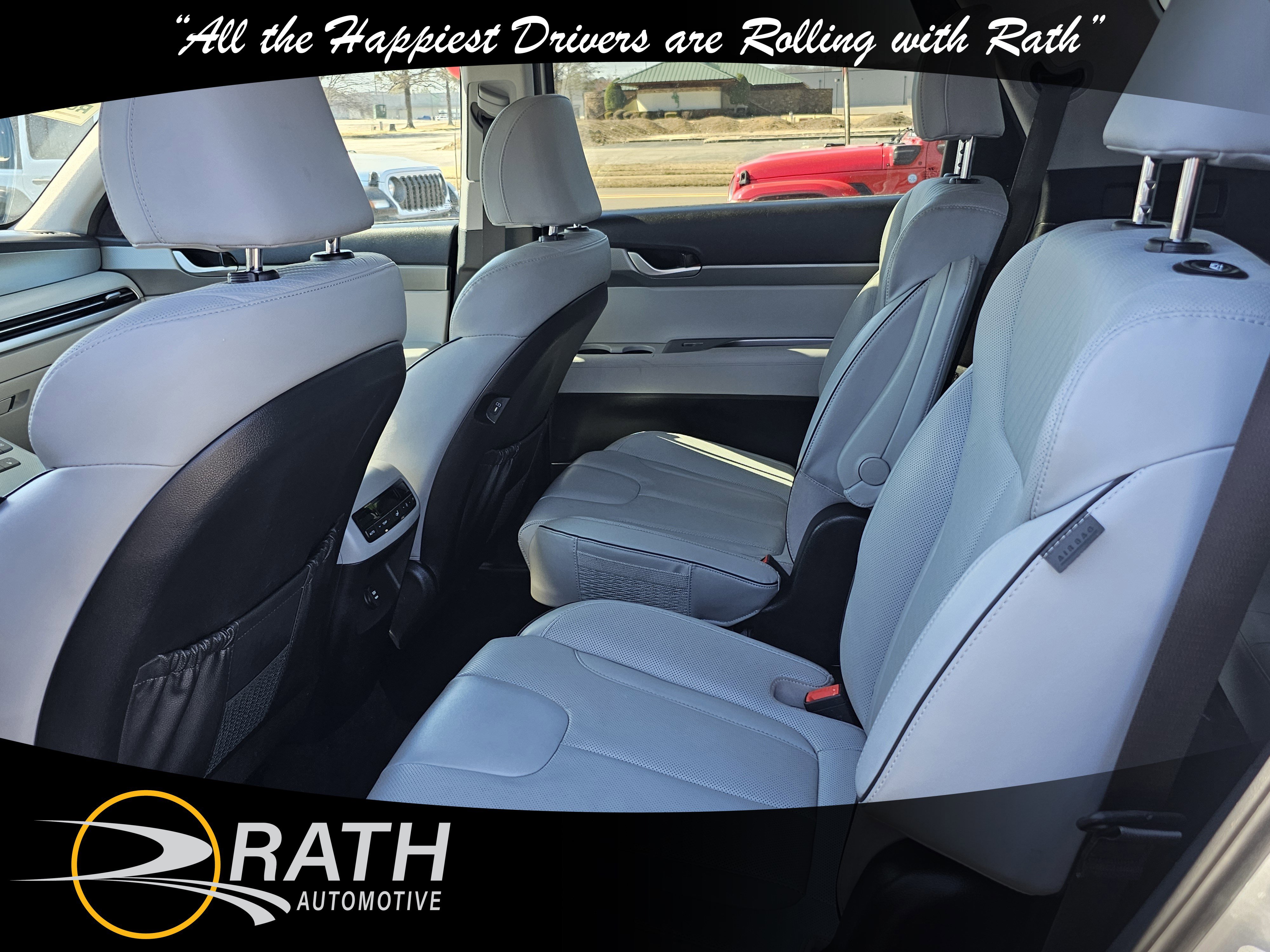 Used 2025 Hyundai Palisade SEL image 17