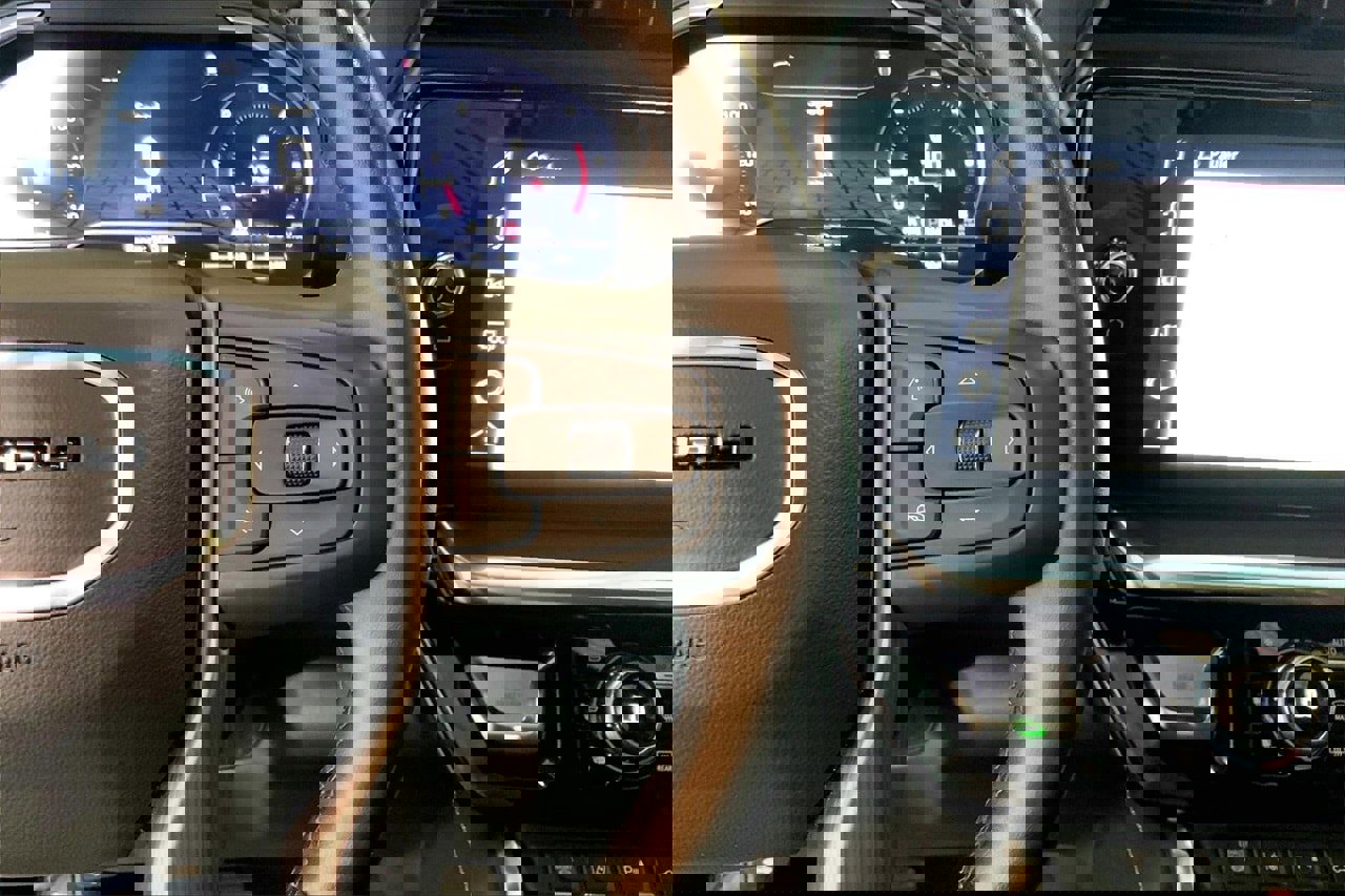 Used 2024 GMC Sierra 3500 Denali Ultimate image 22