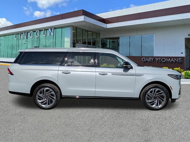 New 2026 Lincoln Navigator L Reserve image 3