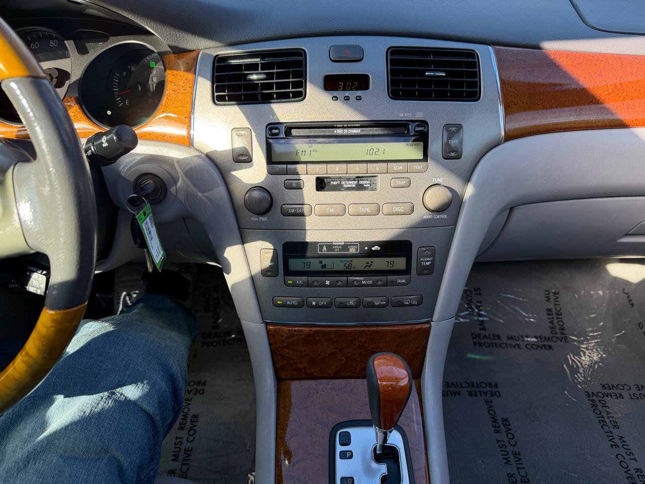 Used 2005 Lexus ES 330 FWD image 15