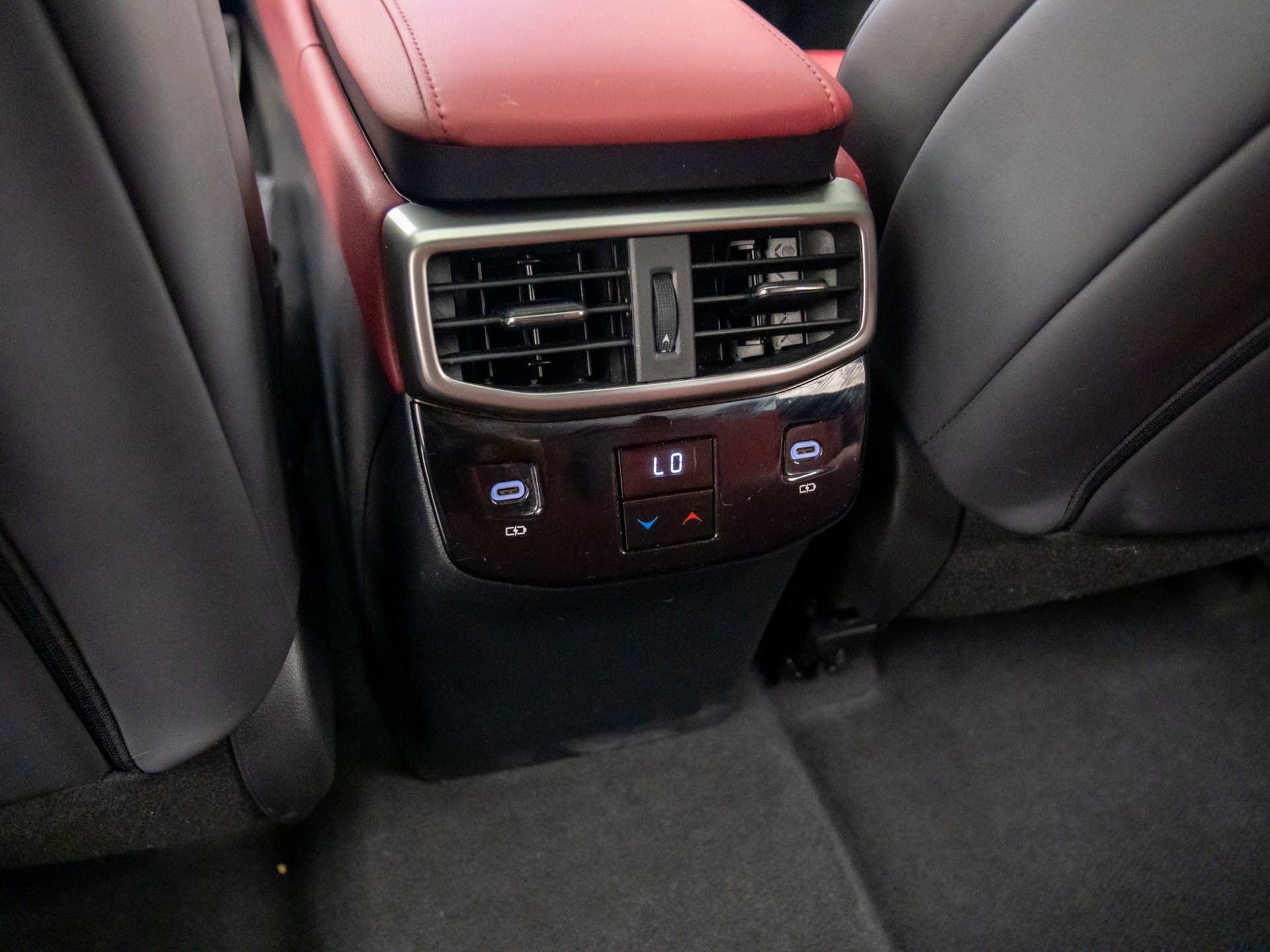 Used 2024 Lexus RX 350 AWD image 19