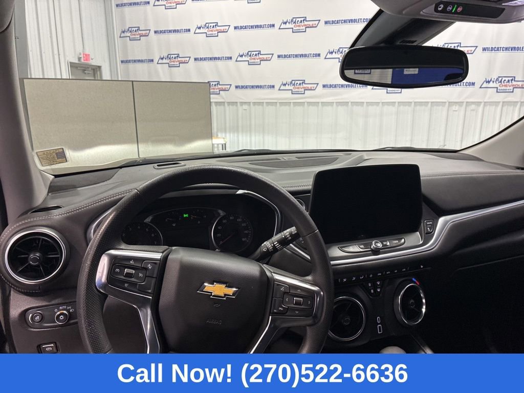 Used 2024 Chevrolet Blazer LT w/ Convenience Package image 2