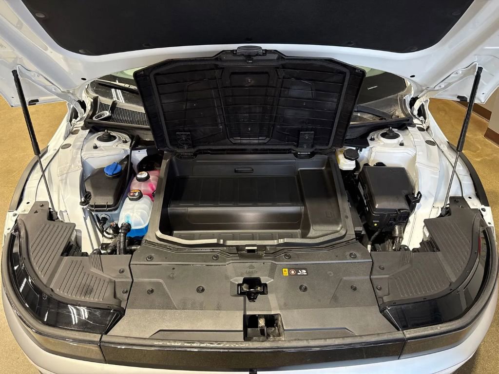 Used 2024 Hyundai Ioniq 5 SE image 13