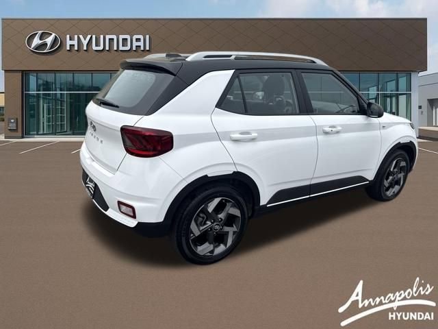 Certified 2026 Hyundai Venue SEL image 5