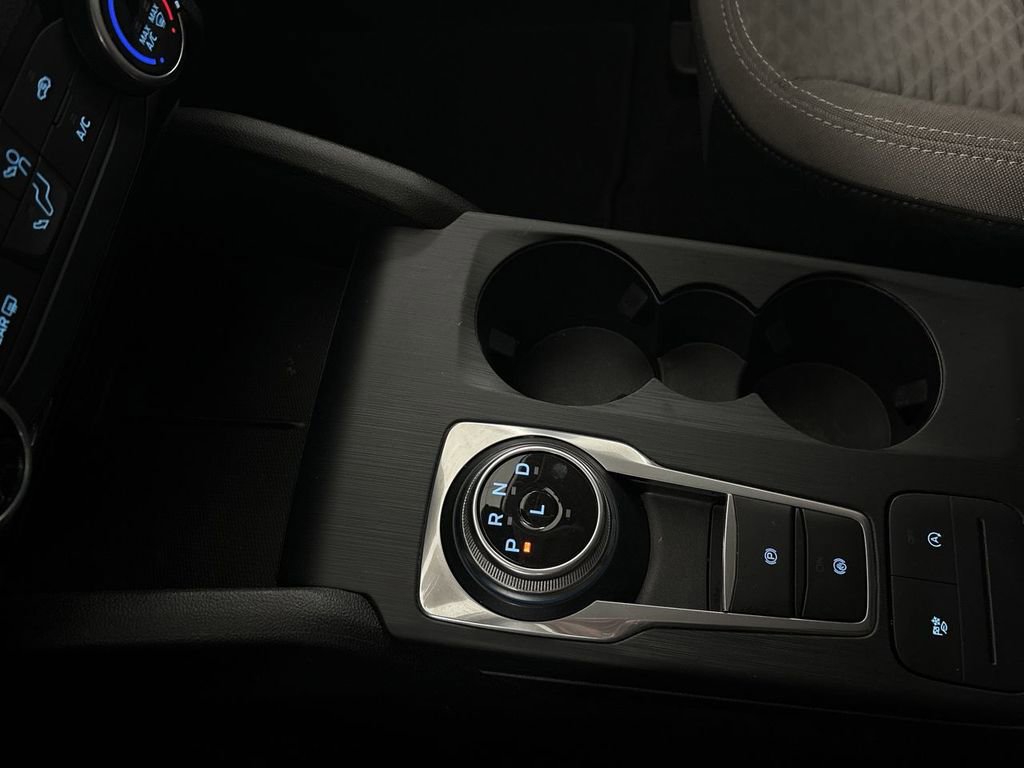 Used 2022 Ford Escape SE image 54