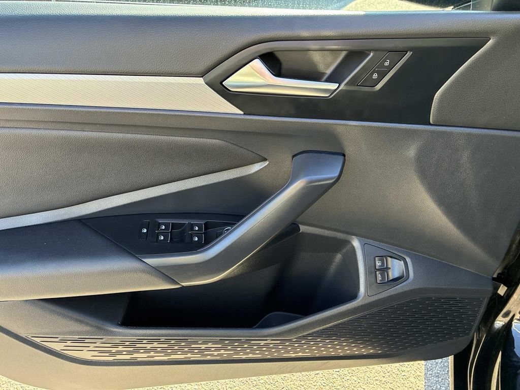 Used 2021 Volkswagen Jetta S w/ Driver Assistance Package image 15