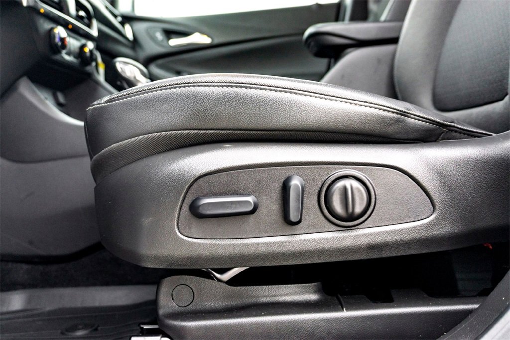 Used 2025 Buick Encore GX Preferred w/ Comfort Package image 12