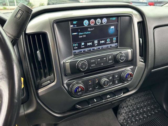 Used 2018 Chevrolet Silverado 1500 LT w/ All Star Edition AWD/4WD image 3