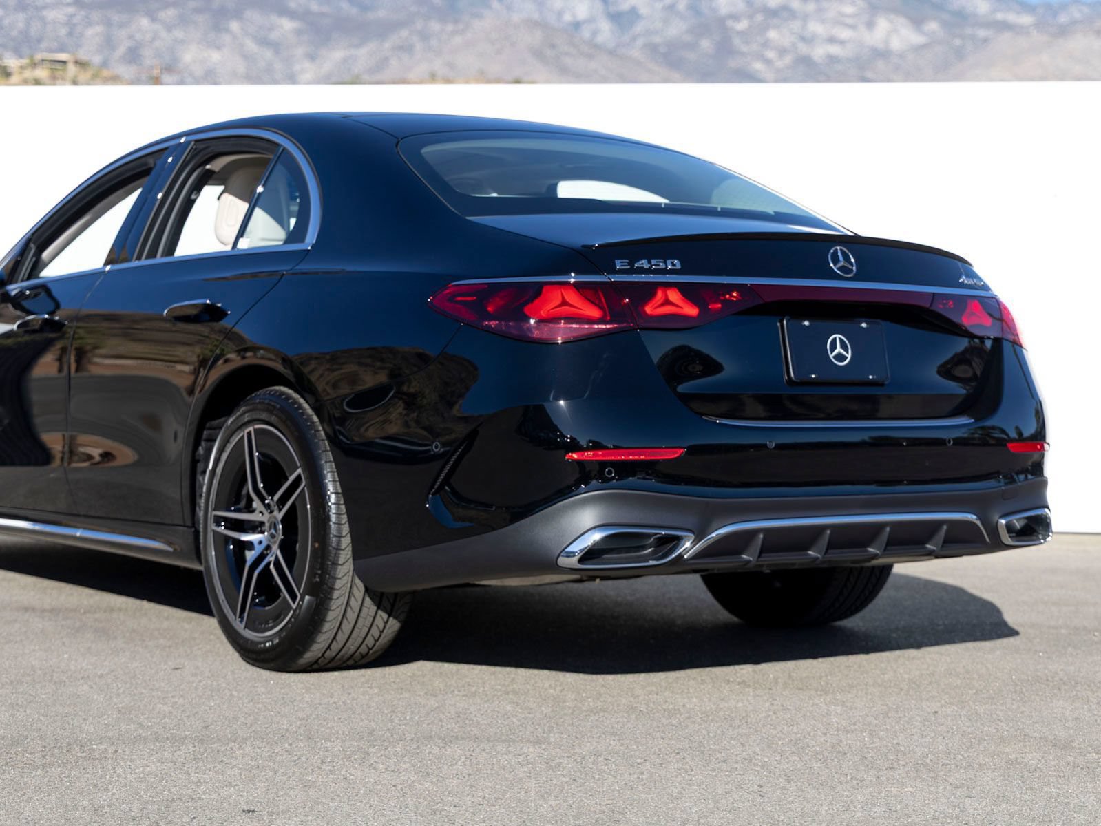 New 2027 Mercedes-Benz E 450 4MATIC Sedan image 6