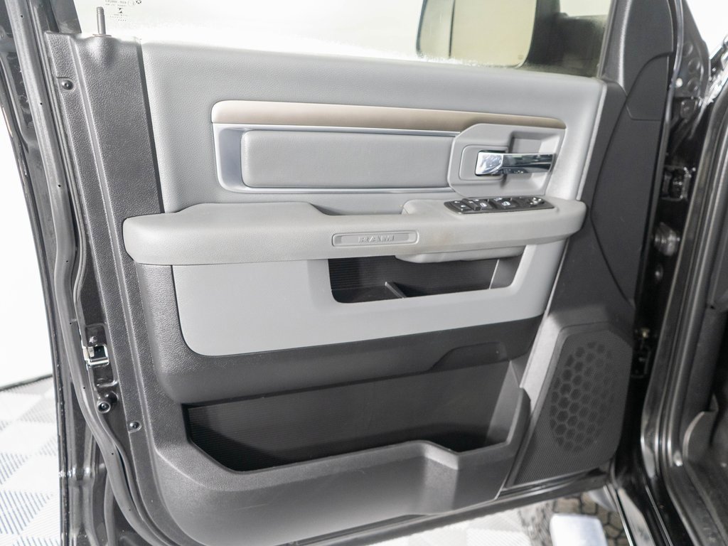 Used 2016 RAM 2500 Big Horn image 23