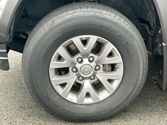 Used 2019 Toyota Tacoma SR5 AWD/4WD image 11