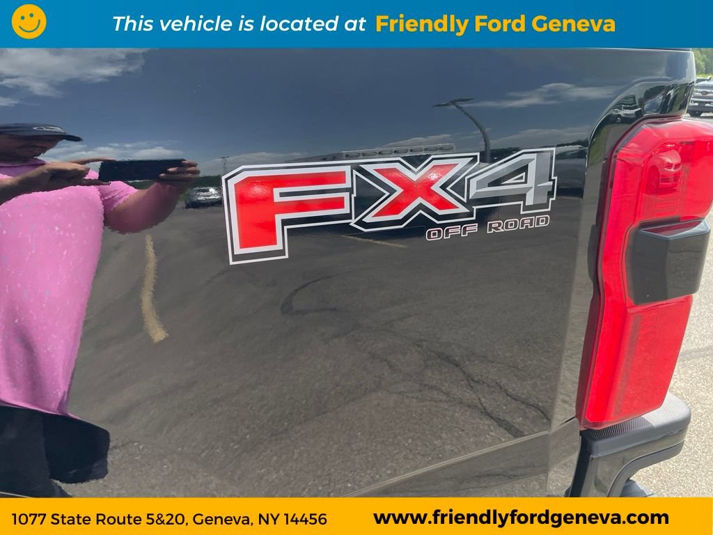 Used 2025 Ford F350 Platinum w/ FX4 Off-Road Package AWD/4WD image 9