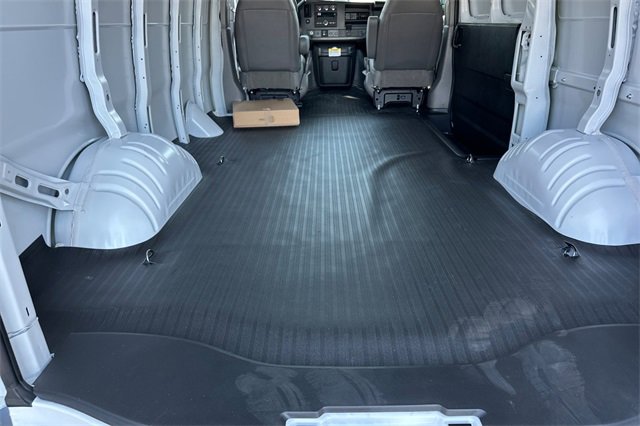 New 2025 Chevrolet Express 2500 Work Van w/ Driver Convenience Package image 18