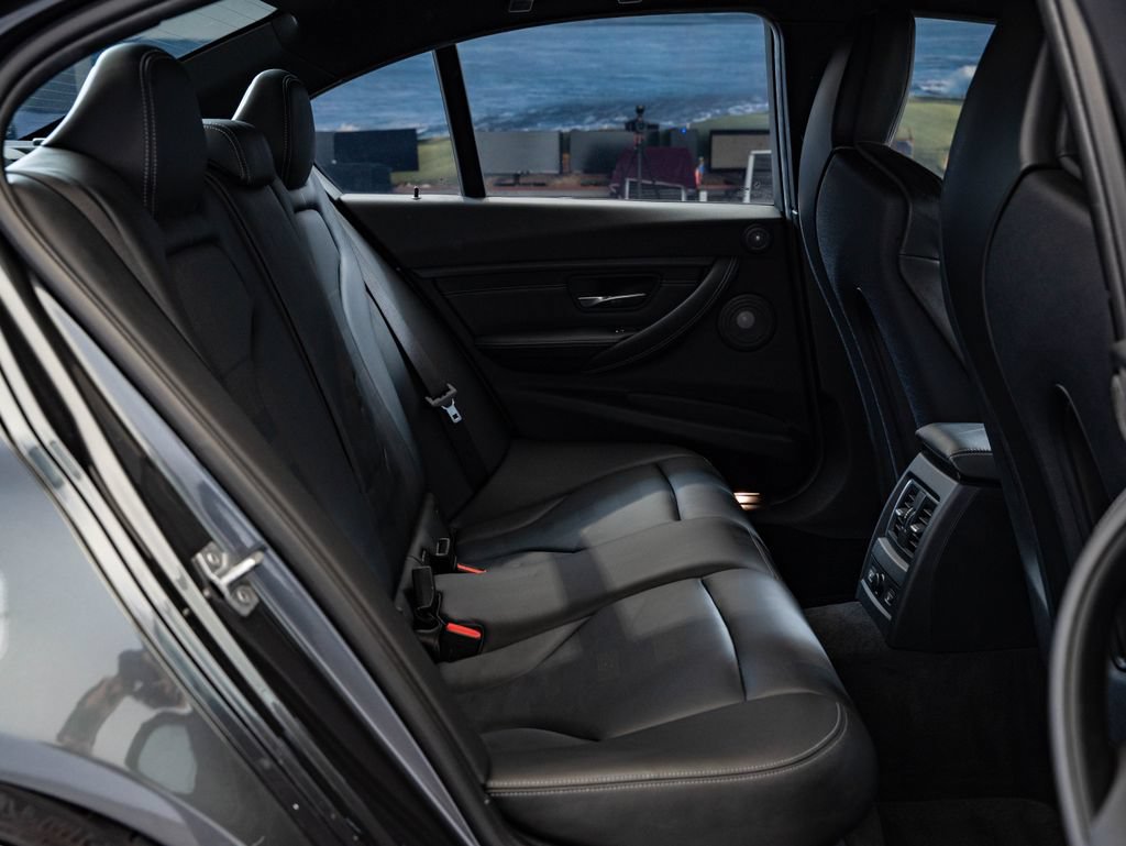 Used 2018 BMW M3 RWD image 43