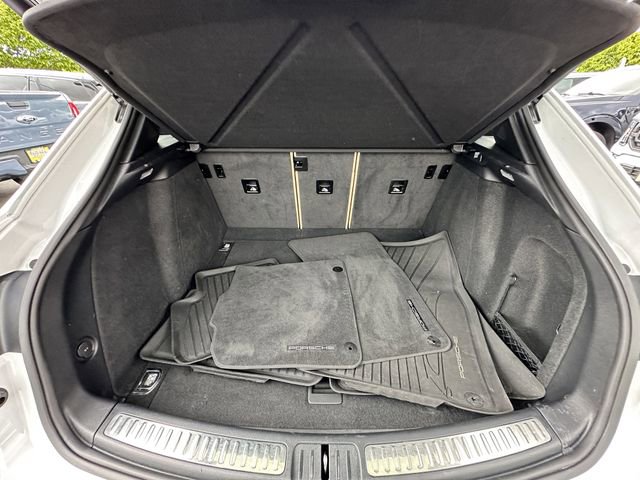 Used 2022 Porsche Macan S AWD/4WD image 41