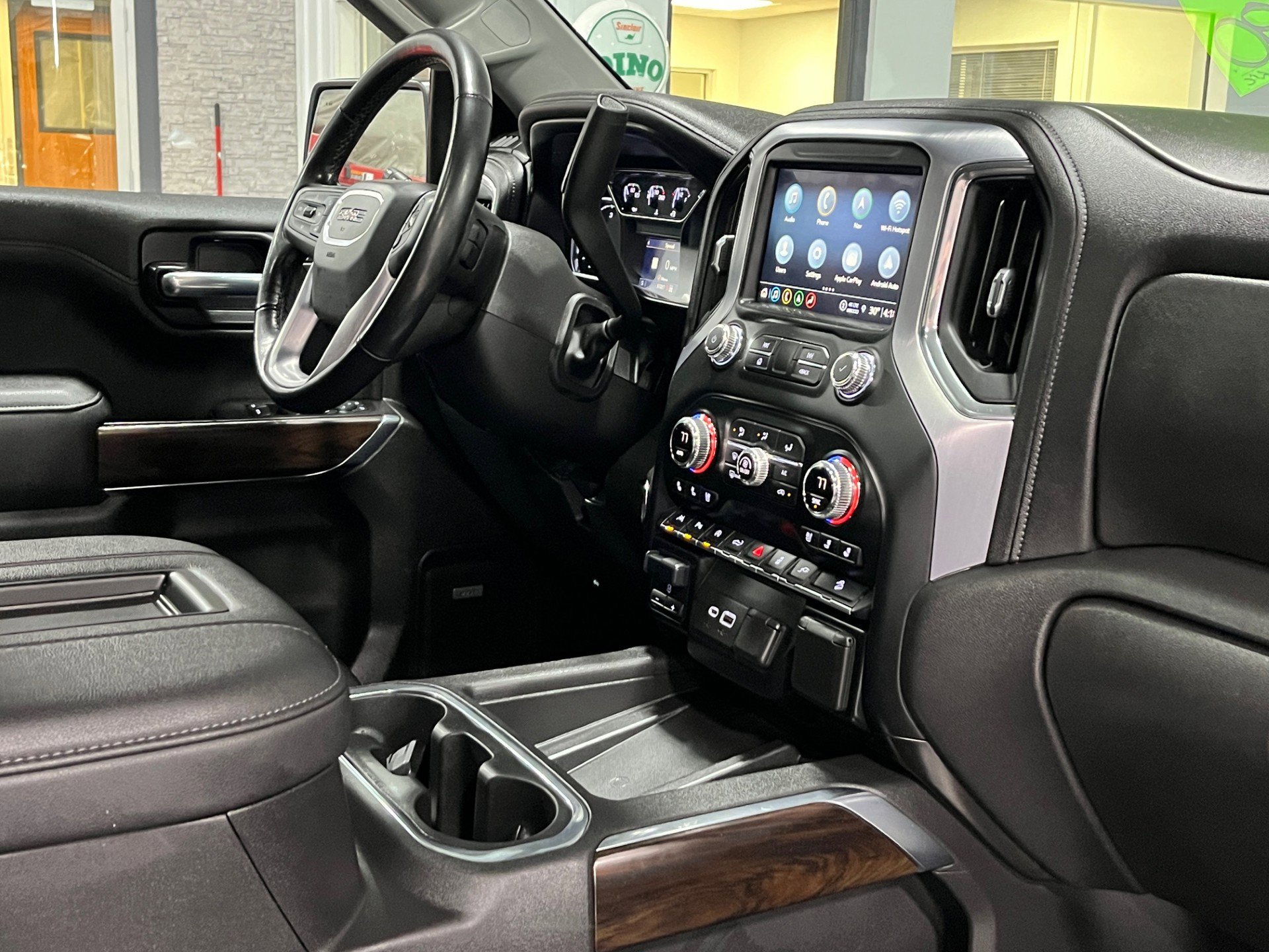 Certified 2021 GMC Sierra 1500 SLT w/ SLT Premium Plus Package image 11