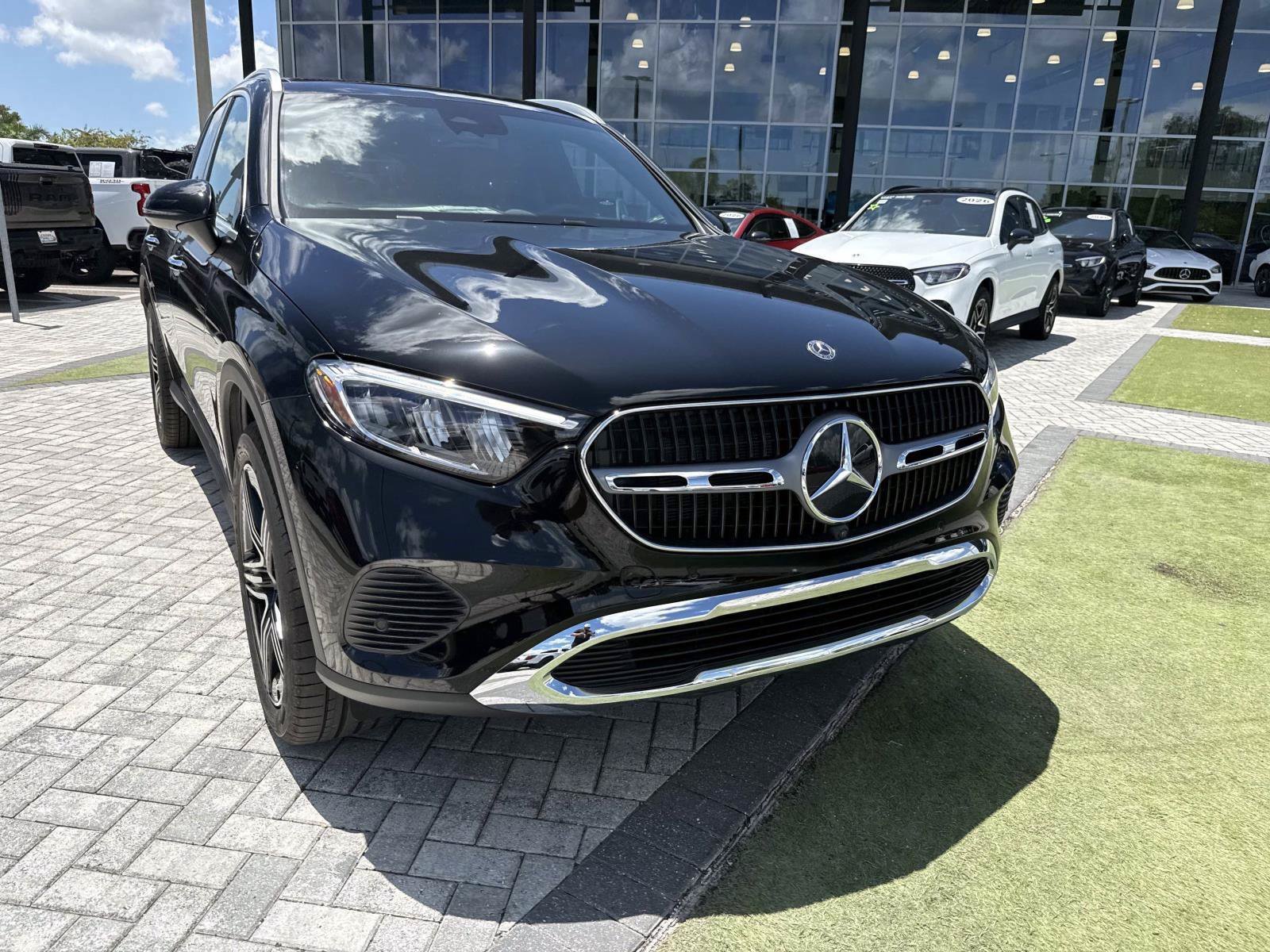 New 2027 Mercedes-Benz GLC 300 image 8