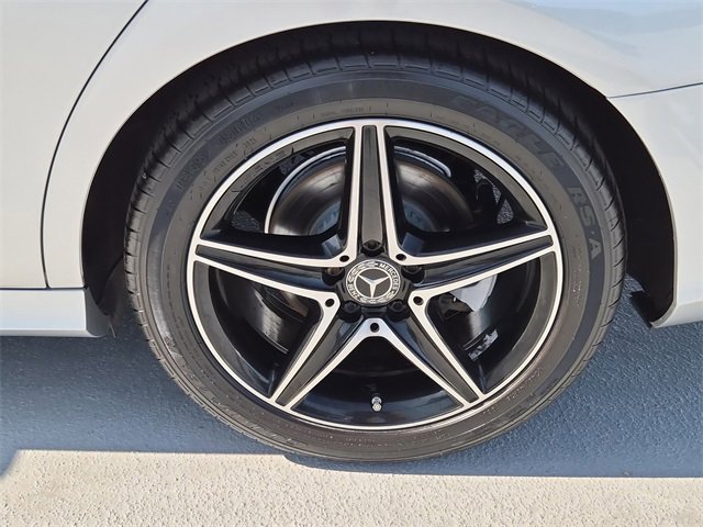 Used 2018 Mercedes-Benz E 300 image 11